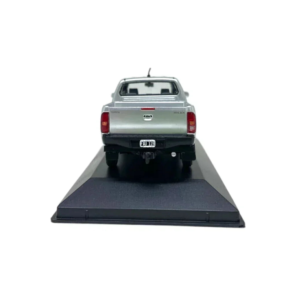 Coleção Pick Ups: Toyota Hilux (2005) - Escala 1:43 - Edição 06