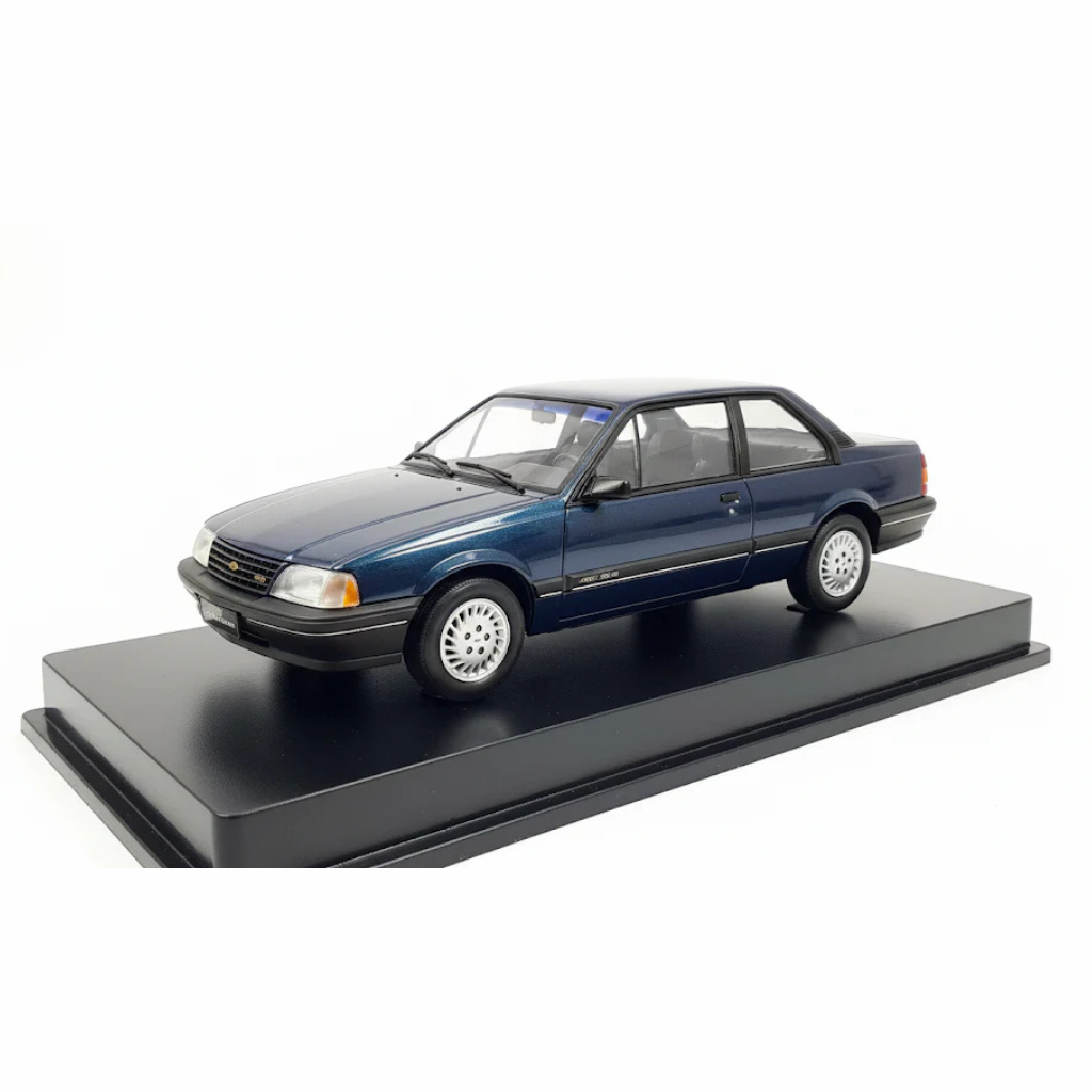 Miniatura Chevrolet Monza SL/E (1991) - Escala 1:43