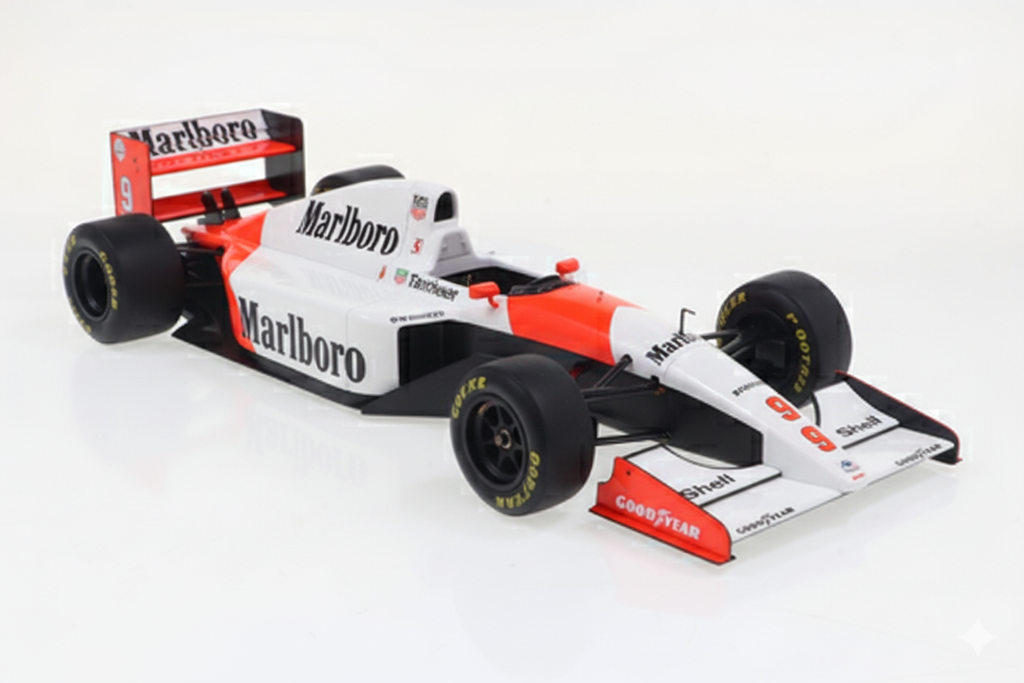 Automodelismo - Miniatura McLaren MP 4/8 1993 para Montar - Ayrton Senna - Escala 1:18