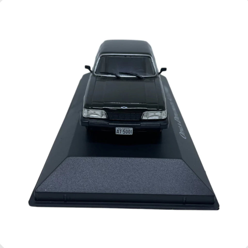 Coleção Chevrolet Série Ouro: Opala Diplomata 4.1 (1988) - Edição 02